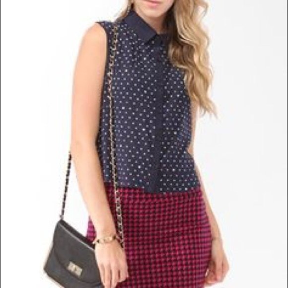 ❗❗❗ SOLD❗❗❗Forever 21 Navy Button Up Sleeveless - Picture 5 of 6